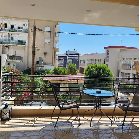 Cosy Downtown In With Large Balcony Apartment *
