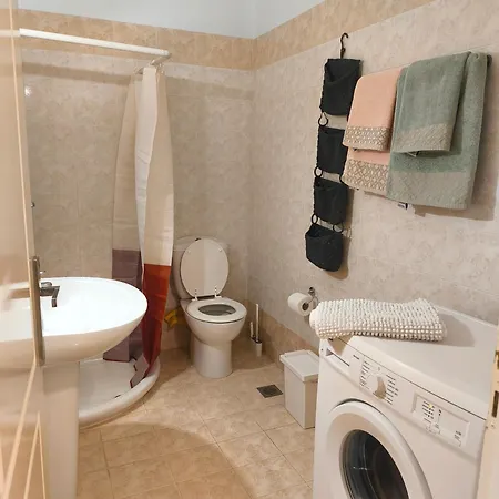 Apartment Cosy Downtown In With Large Balcony *