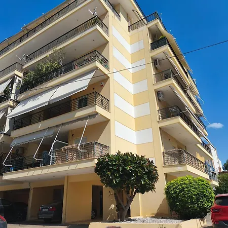 Cosy Downtown In With Large Balcony * Халкида